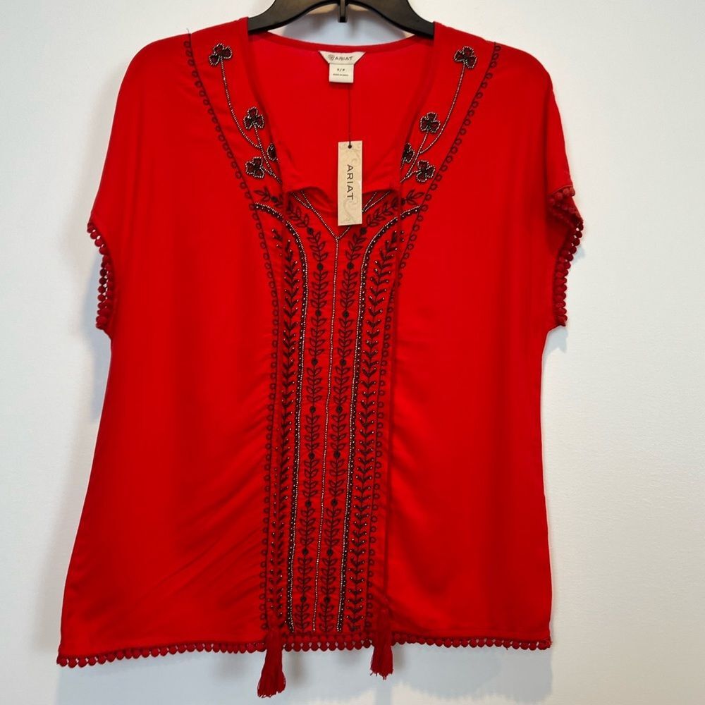 Ariat Brandon Top in Ruby Red SZ Small NWT beaded / embroidered Tassel Poms